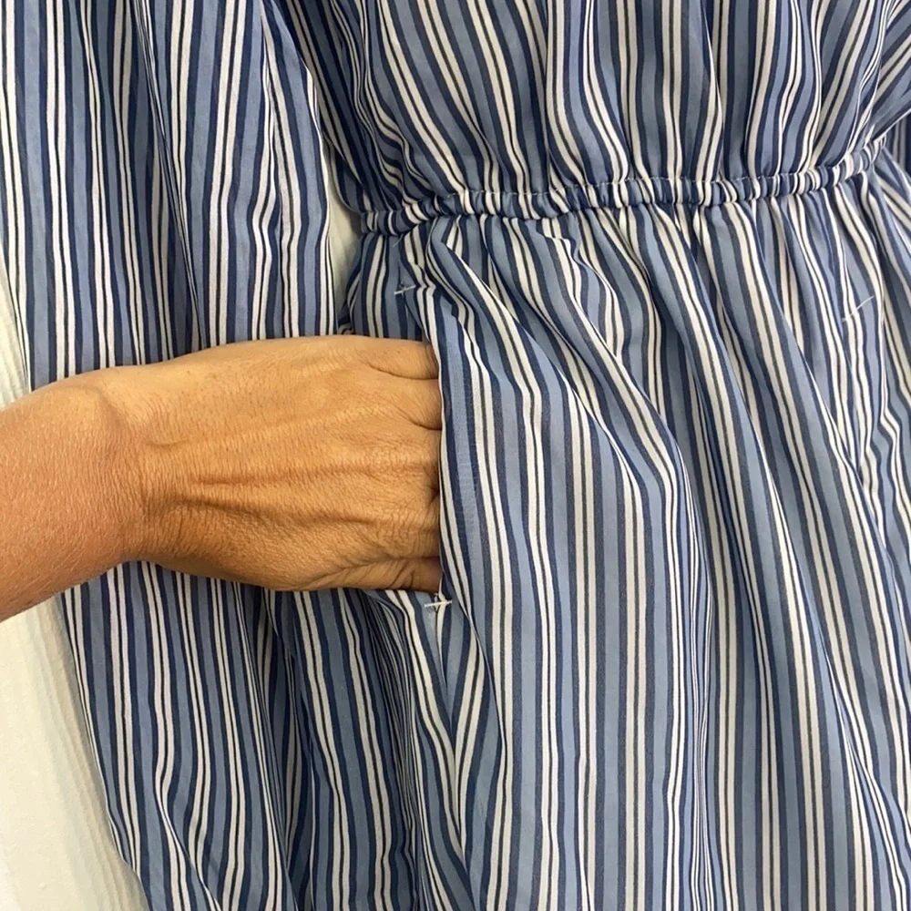 Hollister - Pinstripe in Blue and White Crisscross Short Romper Size XS